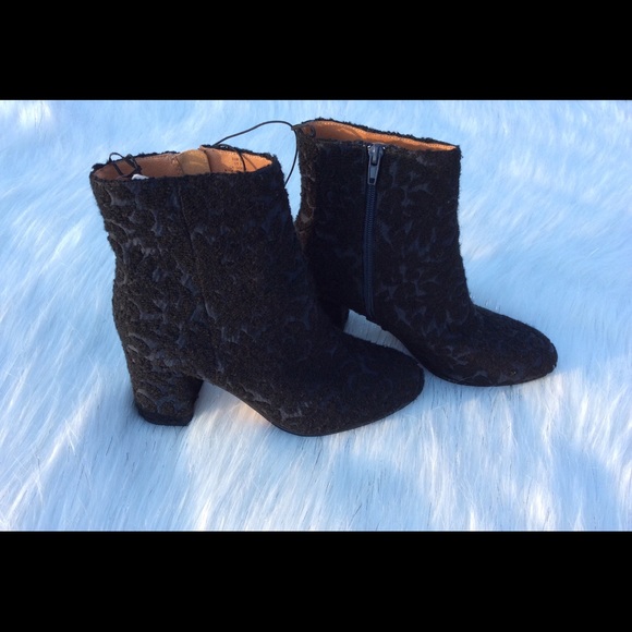 Brand New❕Dark blue boots Size 7 - Picture 3 of 5